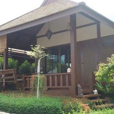 Mon Chantra Hotel Chiang Rai Exterior photo